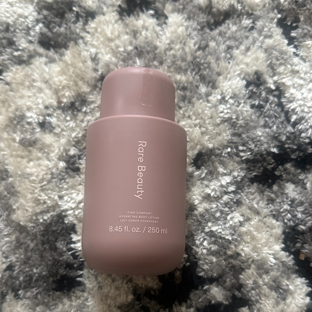 Rare Beauty Hydrating Body Lotion — Dusty Pink